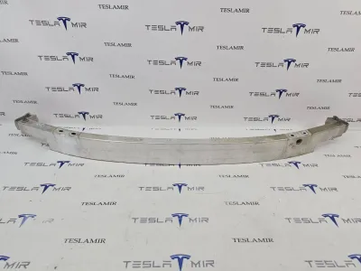 Усилитель переднего бампера верхний Tesla Model Y 2024