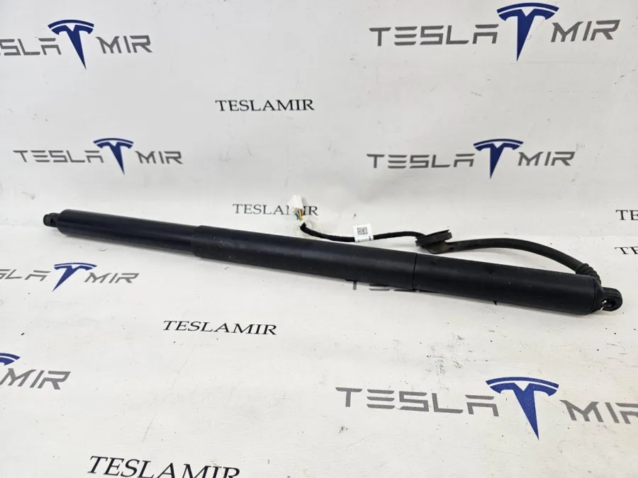 Амортизатор электрический крышки багажника левый Tesla Model Y 2024 — фото 1