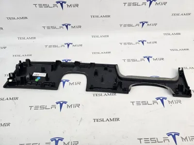 Декоративная накладка центральной консоли Tesla Model 3 2024 — фото 2