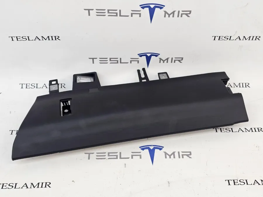 Подушка безопасности коленная пассажира Tesla Model 3 2024 — фото 1
