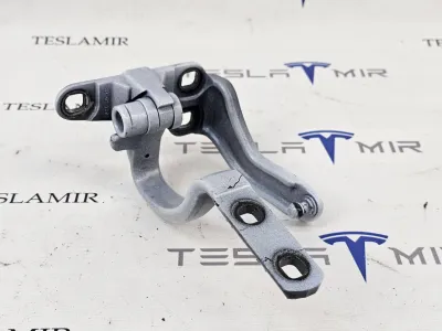 Петля двери задней Tesla Model X 2018