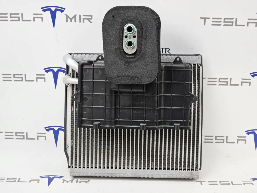 Испаритель кондиционера Tesla Model X 2018 — фото 1