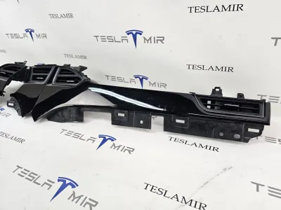 Декоративная накладка центральной консоли Tesla Model X 2018 — фото 2