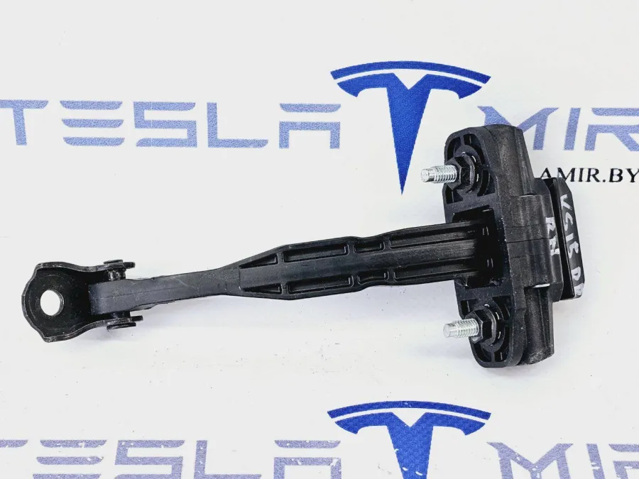 Ограничитель открывания двери задней Tesla Model Y 2022 — фото 1