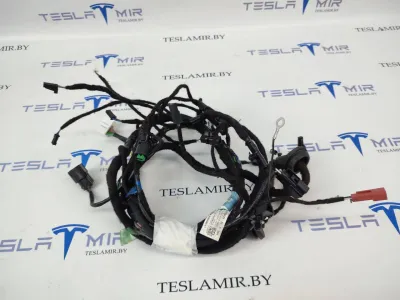 Проводка крышки багажника Tesla Model S 2018