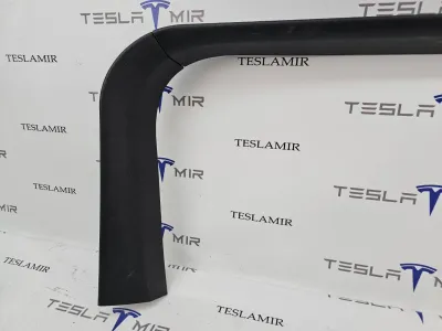Накладка крышки багажника Tesla Model S 2018 — фото 2
