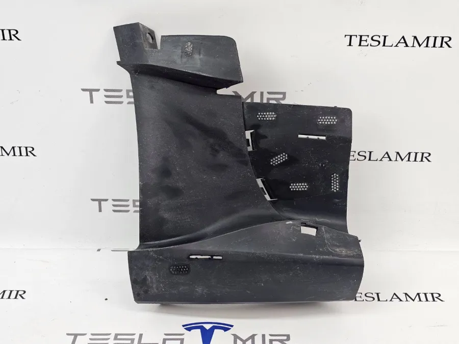 Кронштейн крепления бампера переднего правый Tesla Model 3 2020 — фото 1