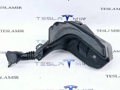 Бачок омывателя Tesla Model 3 2022 — фото 2