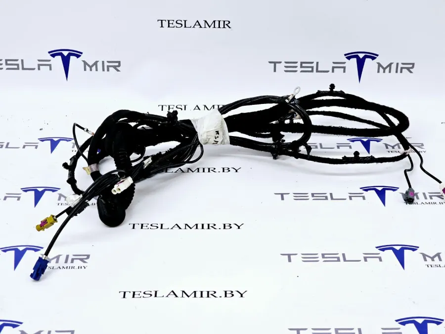 Проводка крышки багажника Tesla Model S 2017 — фото 1