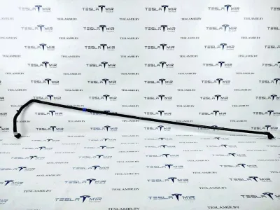 Патрубок системы охлаждения пластиковый Tesla Model 3 2023