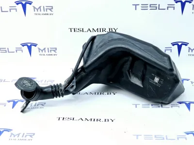 Бачок омывателя Tesla Model 3 2023 — фото 2