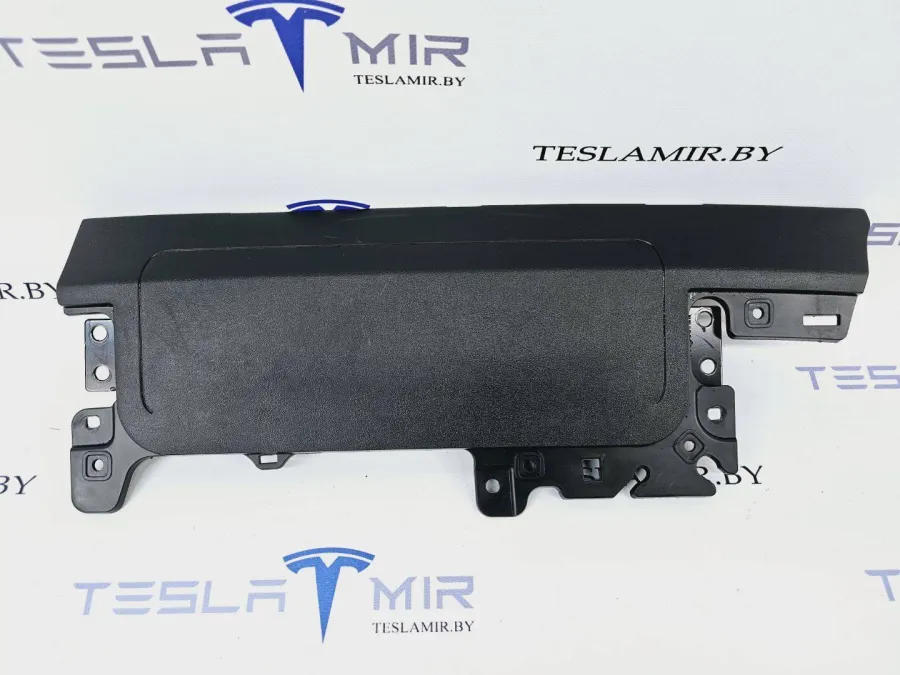 Подушка безопасности коленная пассажира Tesla Model 3 2023 — фото 1