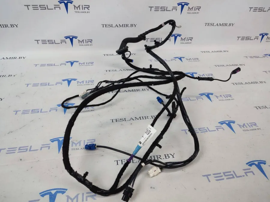 Проводка крышки багажника Tesla Model S 2017 — фото 1