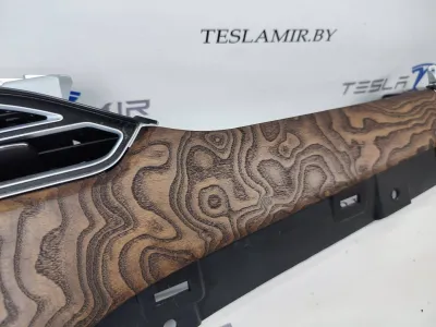 Декоративная накладка центральной консоли Tesla Model S 2017 — фото 2