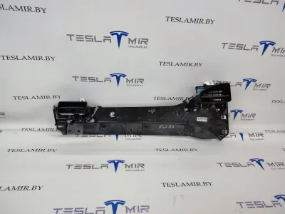 Декоративная накладка центральной консоли Tesla Model S 2017 — фото 3