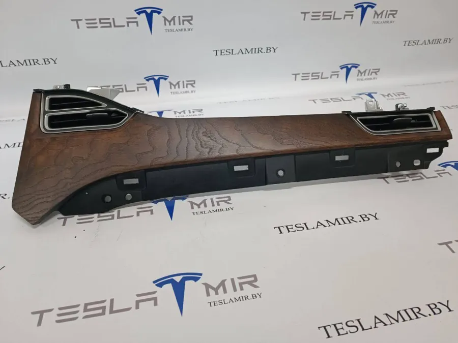 Декоративная накладка центральной консоли Tesla Model S 2019 — фото 1