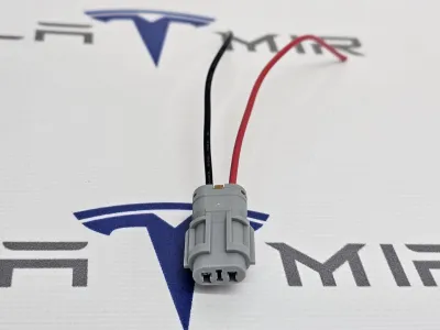 Фишка (разъем) датчика температуры Tesla Model S 2017 — фото 3