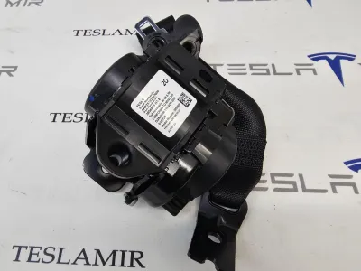 Ремень безопасности задний Tesla Model Y 2025