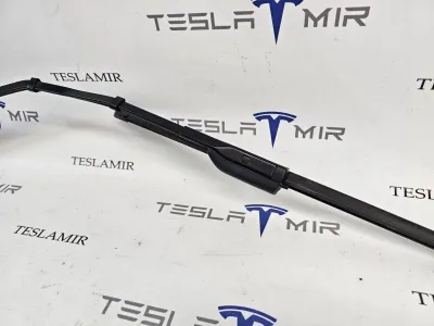 Щеткодержатель (поводок стеклоочистителя, дворник) правый Tesla Model 3 2024 — фото 3