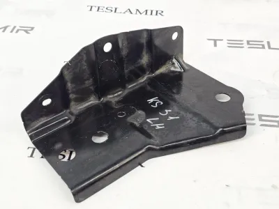 Кронштейн нижнего усилителя переднего бампера Tesla Model 3 2024