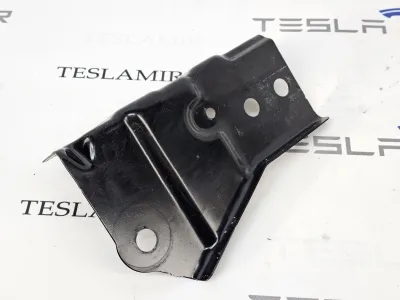 Кронштейн нижнего усилителя переднего бампера Tesla Model 3 2024 — фото 2