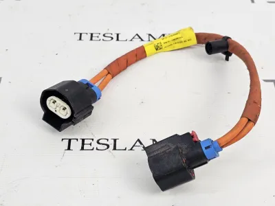 Проводка джаншен бокс DC-DC конвертер Tesla Model S 2018