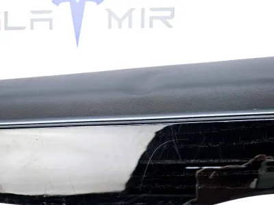 Обшивка двери задней правой Tesla Model X 2018 — фото 3