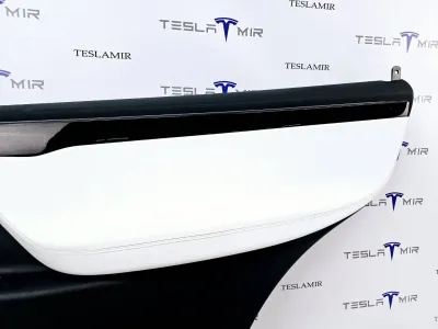 Обшивка двери задней правой Tesla Model X 2018 — фото 5