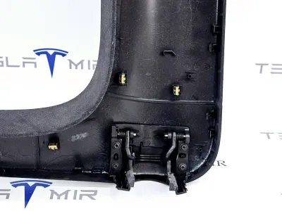 Обшивка двери задней правой Tesla Model X 2018 — фото 8