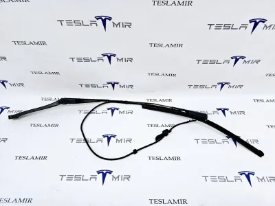 Щеткодержатель (поводок стеклоочистителя, дворник) правый Tesla Model 3 2019