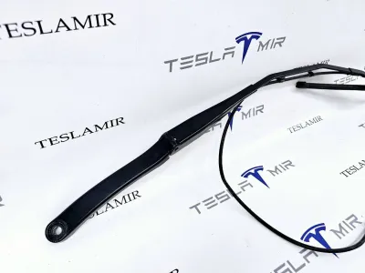 Щеткодержатель (поводок стеклоочистителя, дворник) правый Tesla Model 3 2019 — фото 3