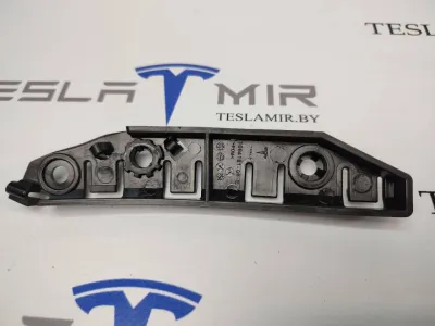 Кронштейн крепления бампера переднего левый Tesla Model 3 2023 — фото 2