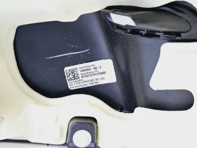 Накладка ремня безопасности стойки С правая Tesla Model Y 2021 — фото 3