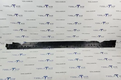 Накладка на порог левая Tesla Model Y 2021 — фото 2