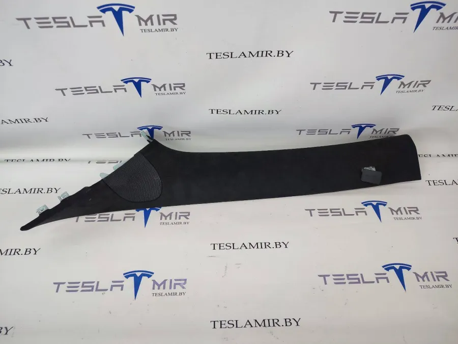 Накладка декоративная стойки А внутренняя левая верхняя Tesla Model S 2017 — фото 1