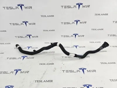 Патрубок системы охлаждения пластиковый передний Tesla Model Y 2025