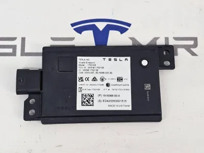 Bluetooth антенна Tesla Model Y 2025