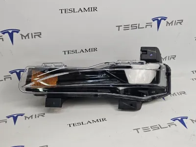 Фара противотуманная (ПТФ) левая Tesla Model S 2022