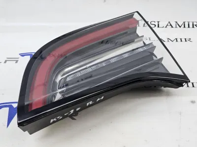Фонарь крышки багажника правый Tesla Model Y 2024