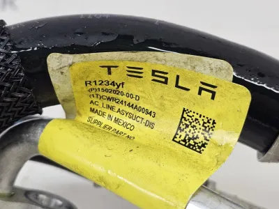 Трубка кондиционера Tesla Model Y 2024 — фото 3
