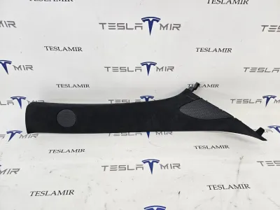 Накладка декоративная стойки А внутренняя правая верхняя Tesla Model S 2022