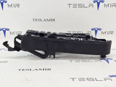 Кронштейн крепления стойки B правый верхний Tesla Model X 2018 — фото 4