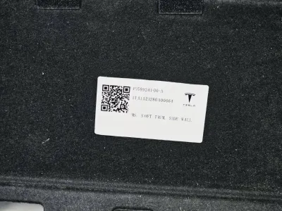 Ковер багажника Tesla Model S 2022 — фото 3