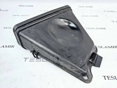 Воздухозаборник Tesla Model 3 2019