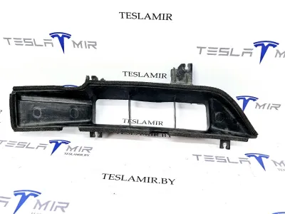 Воздухозаборник Tesla Model 3 2019