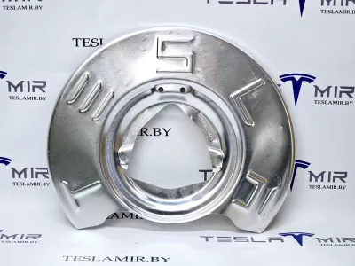 Кожух защитный тормозного диска передний Tesla Model Y 2021