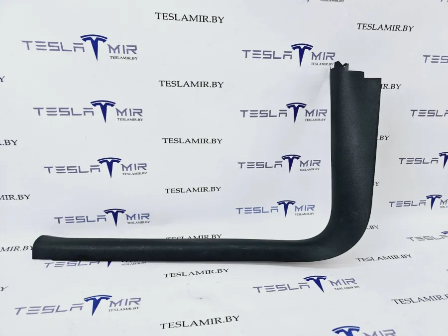 Накладка декоративная стойки А внутренняя левая нижняя Tesla Model Y 2021 — фото 1