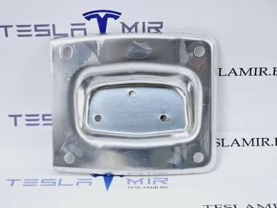 Кронштейн усилителя заднего бампера Tesla Model 3 2020