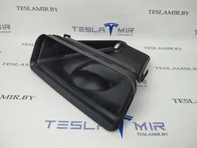 Воздухозаборник Tesla Model 3 2020