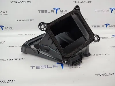 Воздухозаборник Tesla Model 3 2020